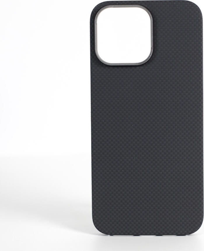 Чехол VANTA Carbon Ring Plain 600D MagSafe для iPhone 16, Черный, Жесткий Кейс с Текстурой из Углеродного Волокна и Защитой Камеры