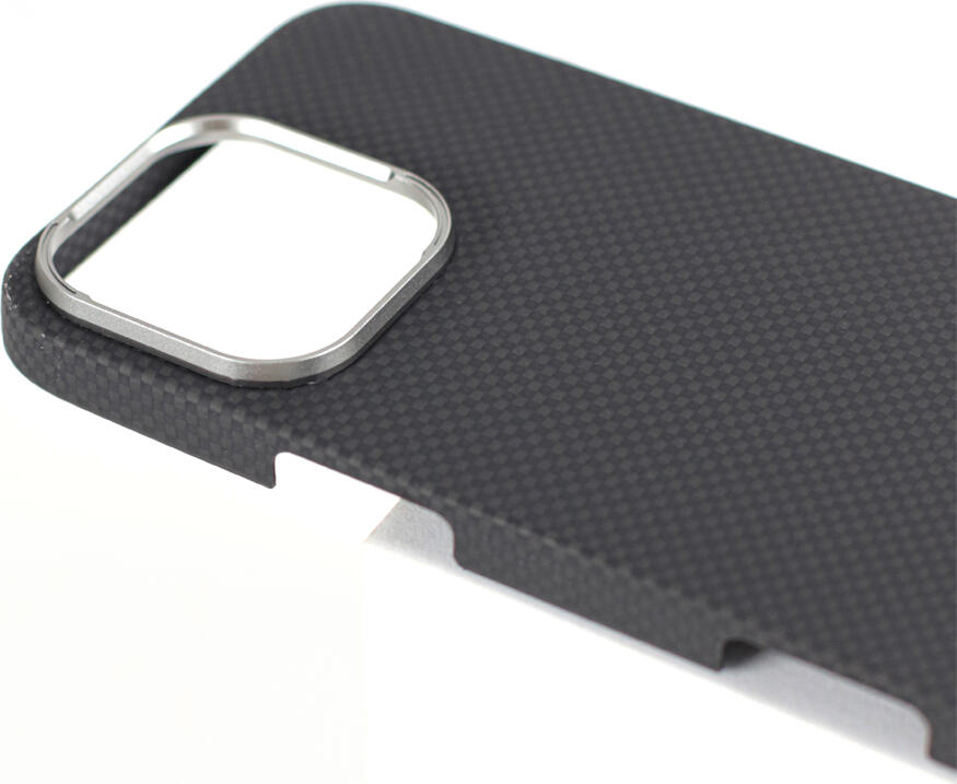Чехол VANTA Carbon Ring Plain 600D MagSafe для iPhone 16, Черный, Жесткий Кейс с Текстурой из Углеродного Волокна и Защитой Камеры