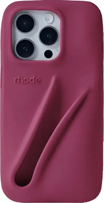 Husa Rhode Lip Case pentru iPhone 16, culoare Raspberry Jelly, din silicon lichid mat cu design Bubble si slot integrat pentru Peptide Lip Treatment si Lip Tint