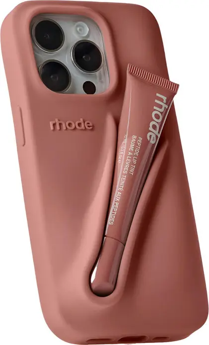 Чехол Rhode Lip Case для iPhone 16 в цвете Toast, защитный силиконовый чехол soft-touch с встроенным слотом для Peptide Lip Treatment или Tint, дизайн puffy