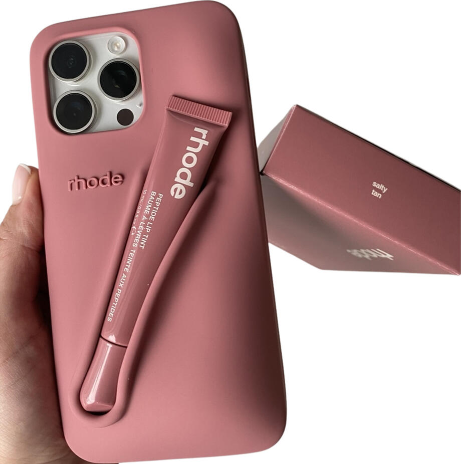 Husa pentru telefon Rhode Lip Tint pentru Apple iPhone 16 Pro, Protectie din Silicone Salty Tan cu Slot Integrat pentru Lip Treatment