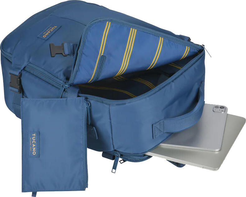 Rucsac de Calatorie Tucano Tugò M Cabina, Nylon Reciclat, 23L, pentru Laptop 15.6 inch sau MacBook Pro 16 inch, Suport AirTag, Sky-Blue