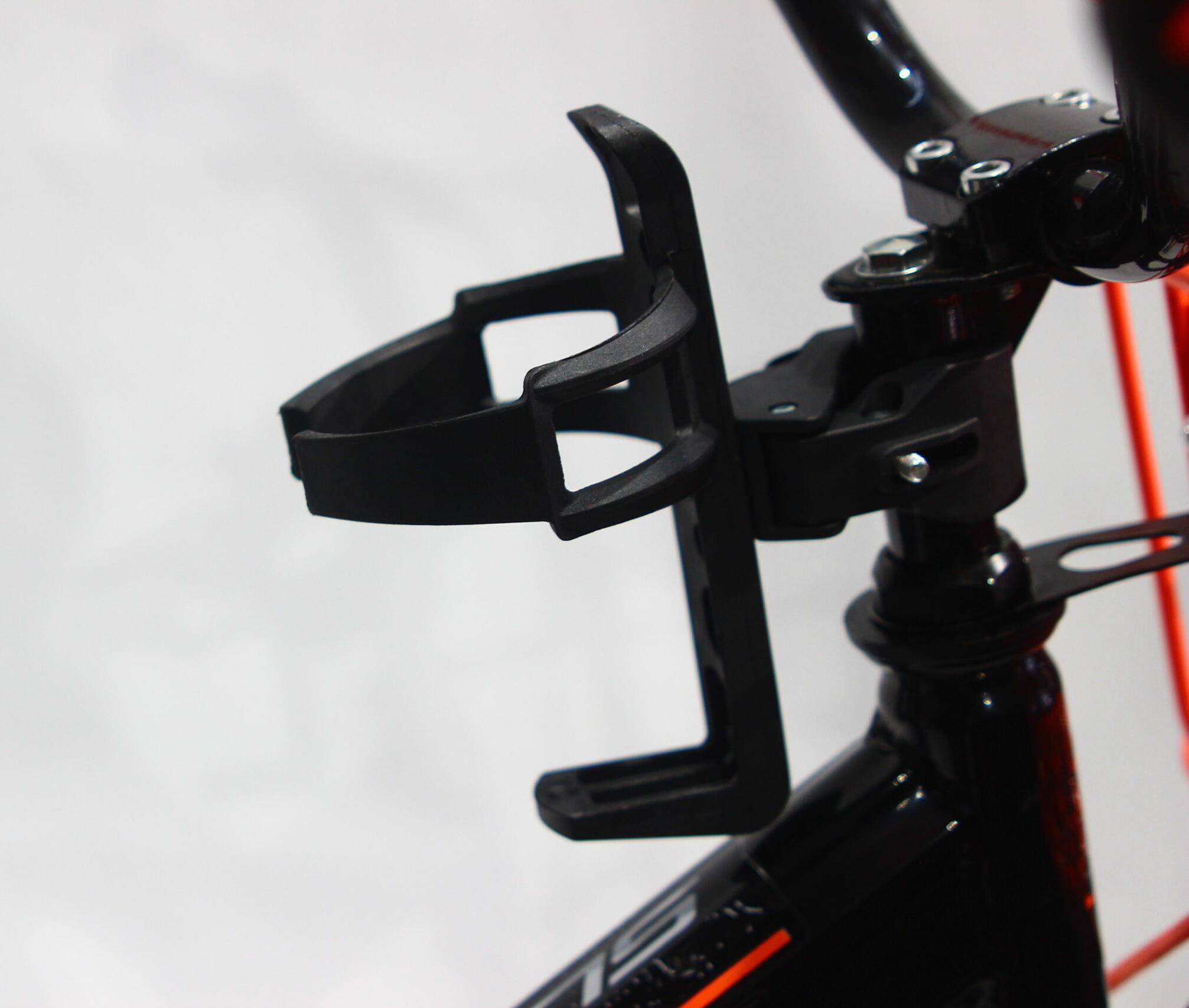 Suport Plastic Universal Black - Piese/Accesorii > Bidoane de Apă
