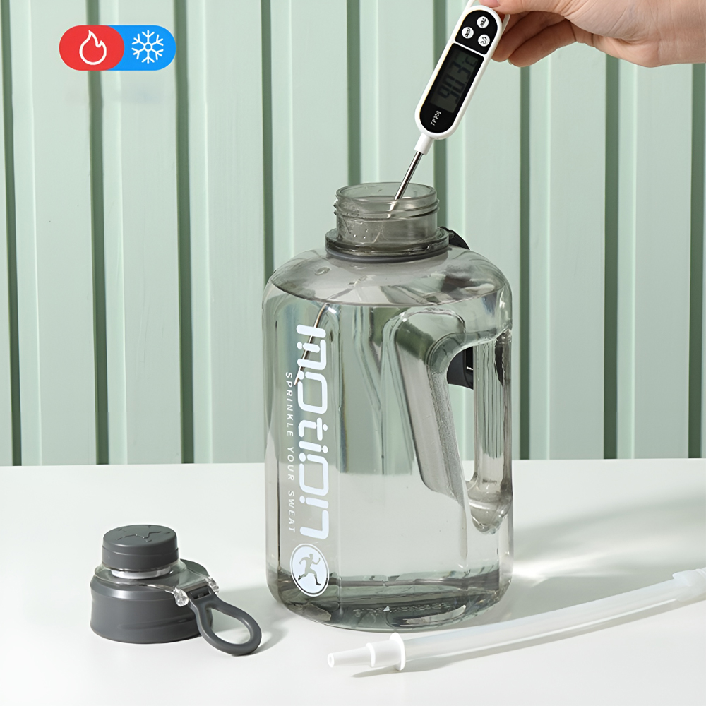 Sticla Sportiva Daily 1600ml din Plastic cu Straw si Maner Ergonomic, Sistem Anti-Scurgere pentru Fitness, Ciclism si Hiking