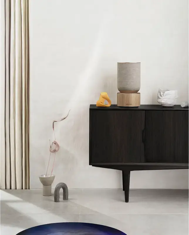 Difuzor Wireless Multiroom Bang & Olufsen Beosound Balance, 850W RMS, Stejar Natural si Aluminiu, Sisteme 3-Cale, AirPlay, Chromecast, Google Assistant