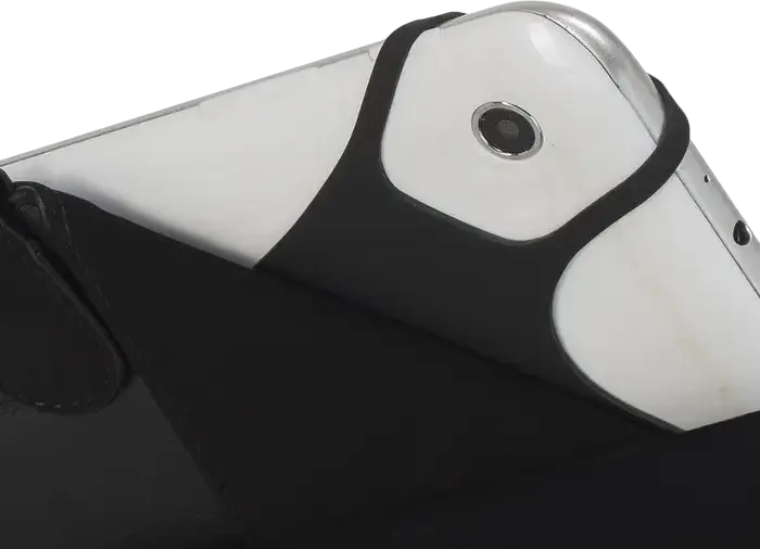 Husa Universala RivaCase Malpensa 3132 pentru Tablete de 7 inch, din Piele Sintetica Neagra cu Captusala din Microfibra, Chiusura Magnetica si Suport Integrat