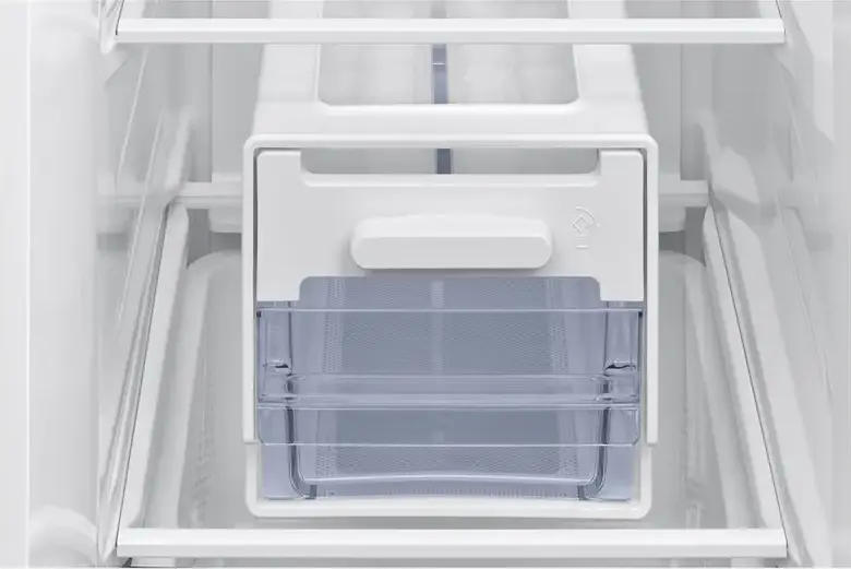 Samsung Bespoke AI RS70F65QEFEO Side-by-Side Refrigerator, 659L Net Volume, SpaceMax, No Frost, Digital Inverter, Wi-Fi SmartThings, Black