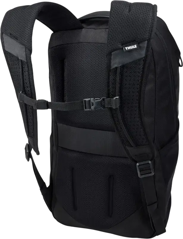 Rucsac Thule Accent TACBP2115 pentru laptop, 20L Poliester Reciclat, Compatibil cu laptop pana la 14" si tableta de 10.5", Rezistent la apa, Negru