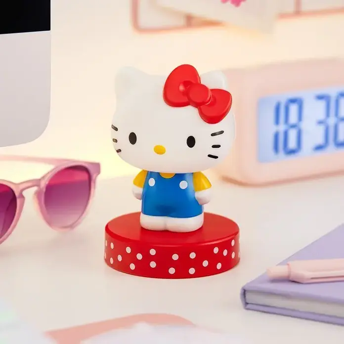 Paladone Hello Kitty Icon Light, Figurina Lampa de Noapte 3D LED, Plastic, Multicolor, Inaltime 110mm, Alimentare cu Baterii, 3 Nivele de Luminozitate