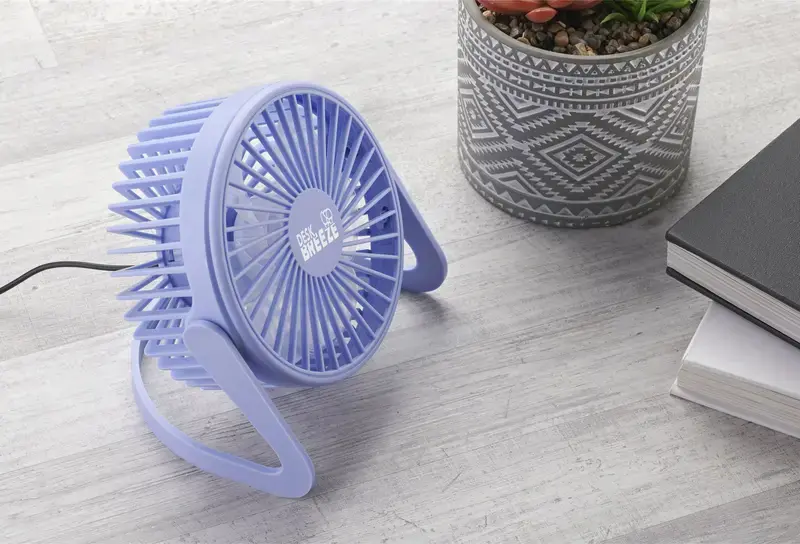 Cellularline Desk Breeze USB Axial Desk Fan, Violet, with 360-degree Vertical Swivel, 6 Blades, Low Noise, Built-in 90cm USB-A Cable, Plastic, 145x145x113mm