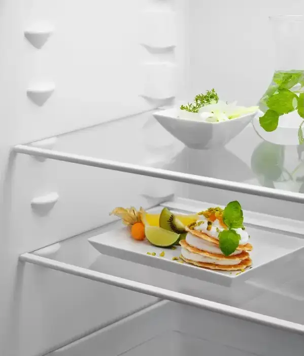 Electrolux LND5FE18S Built-in Combination Refrigerator-Freezer, White, 267L Capacity, Low Frost, ColdSense 500, LED Lighting, 177.2 cm Height