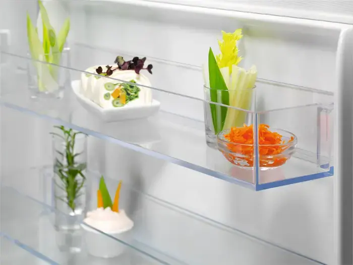 Electrolux LND5FE18S Built-in Combination Refrigerator-Freezer, White, 267L Capacity, Low Frost, ColdSense 500, LED Lighting, 177.2 cm Height