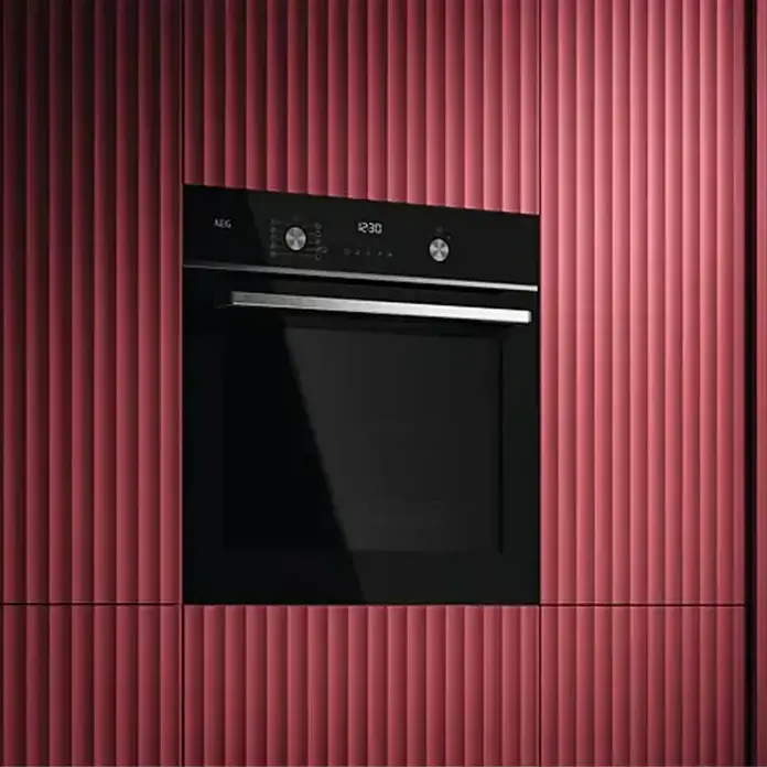 Cuptor Electric Incorporabil AEG OA5PB531AB 5000 SurroundCook, 71L, Curatare Pirolitica, Clasa Energetica A+, SteamBake, Wi-Fi, Negru, 59.5x59.4x56.7 cm