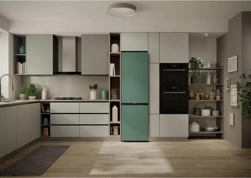 Frigider Combinat Candy CNCQ2T518 City Fresco 300, Culoare Verde, Capacitate 280L, No Frost, Circle Fresh, Zona Fresh 0°C, Clasa Energetica E, 182.5x54.5x60.2 cm