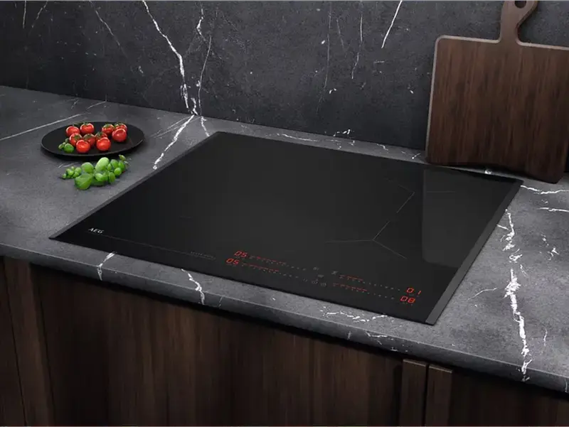 Индукционная варочная панель AEG TI64IB10FB 7000 SenseBoil, встраиваемая, 4 зоны, стеклокерамика, черная, 7.35 кВт, Hob2Hood, PowerBoost, 590x520 мм