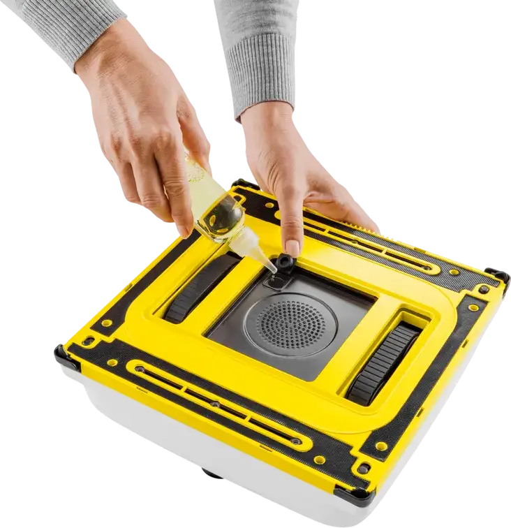 Karcher RCW 4 Extra Window Cleaning Robot, White, Automatic Microfibre Wiping with 6 Spray Nozzles, 5000 Pa Max Suction, Remote Control, for Glass and Mirrors
