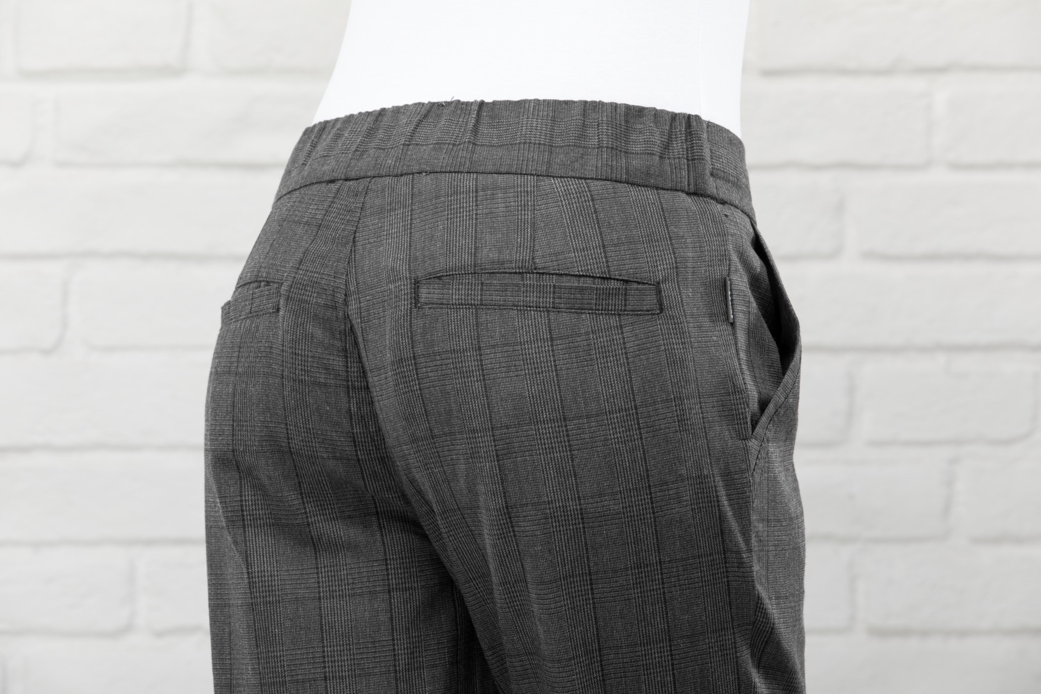 Jobeline Sweatpant Karo Women's Chef Trousers, Size 50, Polyester Cotton Blend, Glencheck Design, Stretch Waistband with Drawstring, Tapered Leg