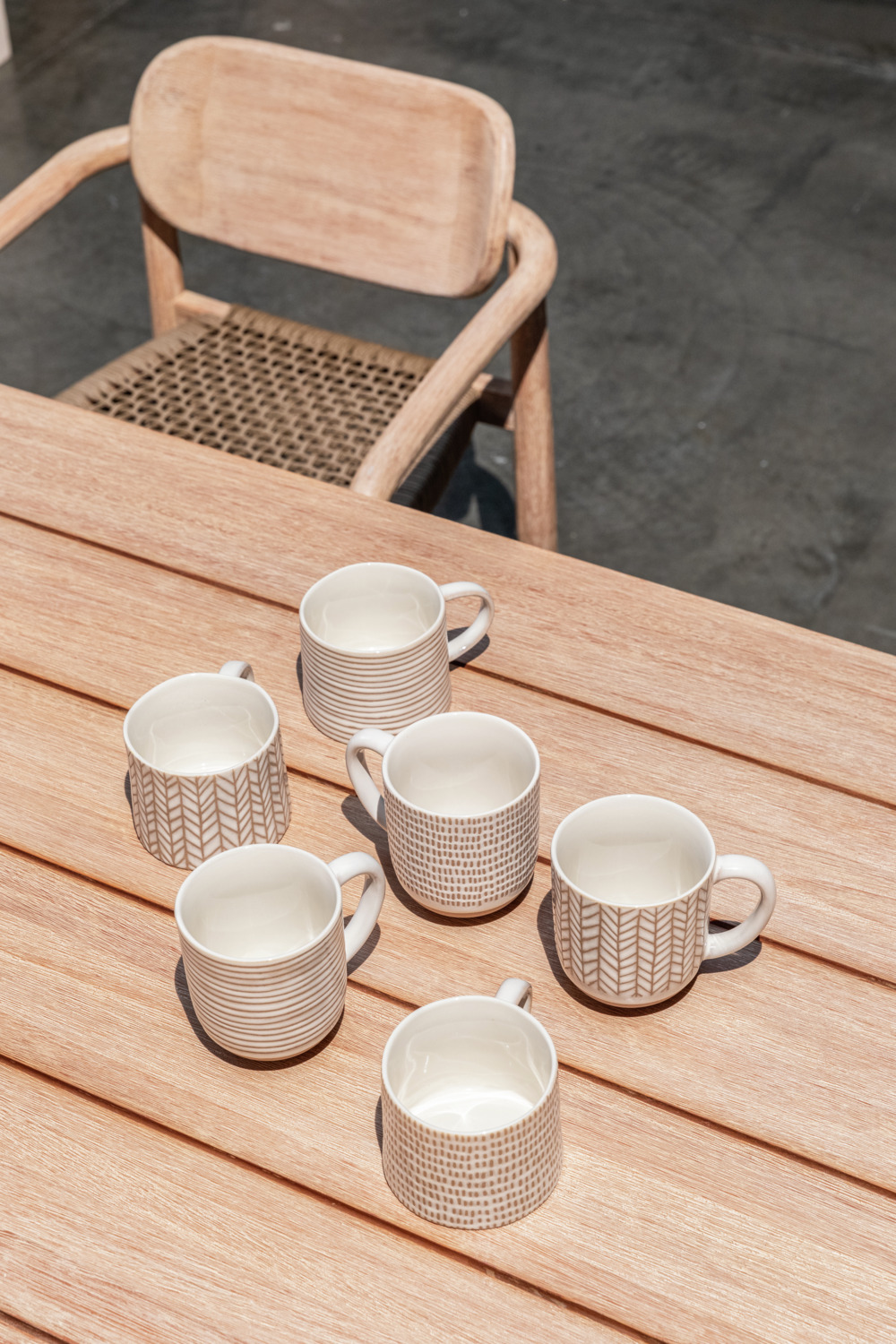 PULSIVA Northi Coffee Cup Set, 330ml Stoneware Mugs, Beige, Dishwasher and Microwave Safe, Unique Trendy Designs