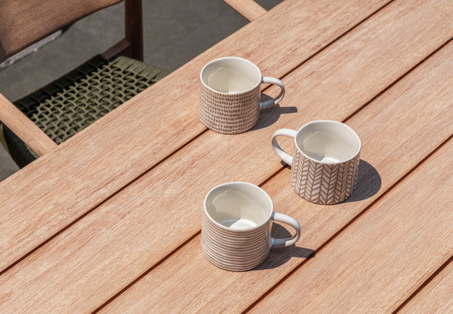 PULSIVA Northi Coffee Cup Set, 330ml Stoneware Mugs, Beige, Dishwasher and Microwave Safe, Unique Trendy Designs