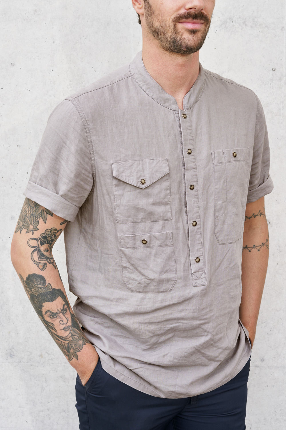 Jobeline Jacob Short-Sleeved Chef's Shirt for Men, Size 58, Cotton-Linen Blend 180 g/m², Breathable Straight Cut with Stand-up Collar and Snap Pockets