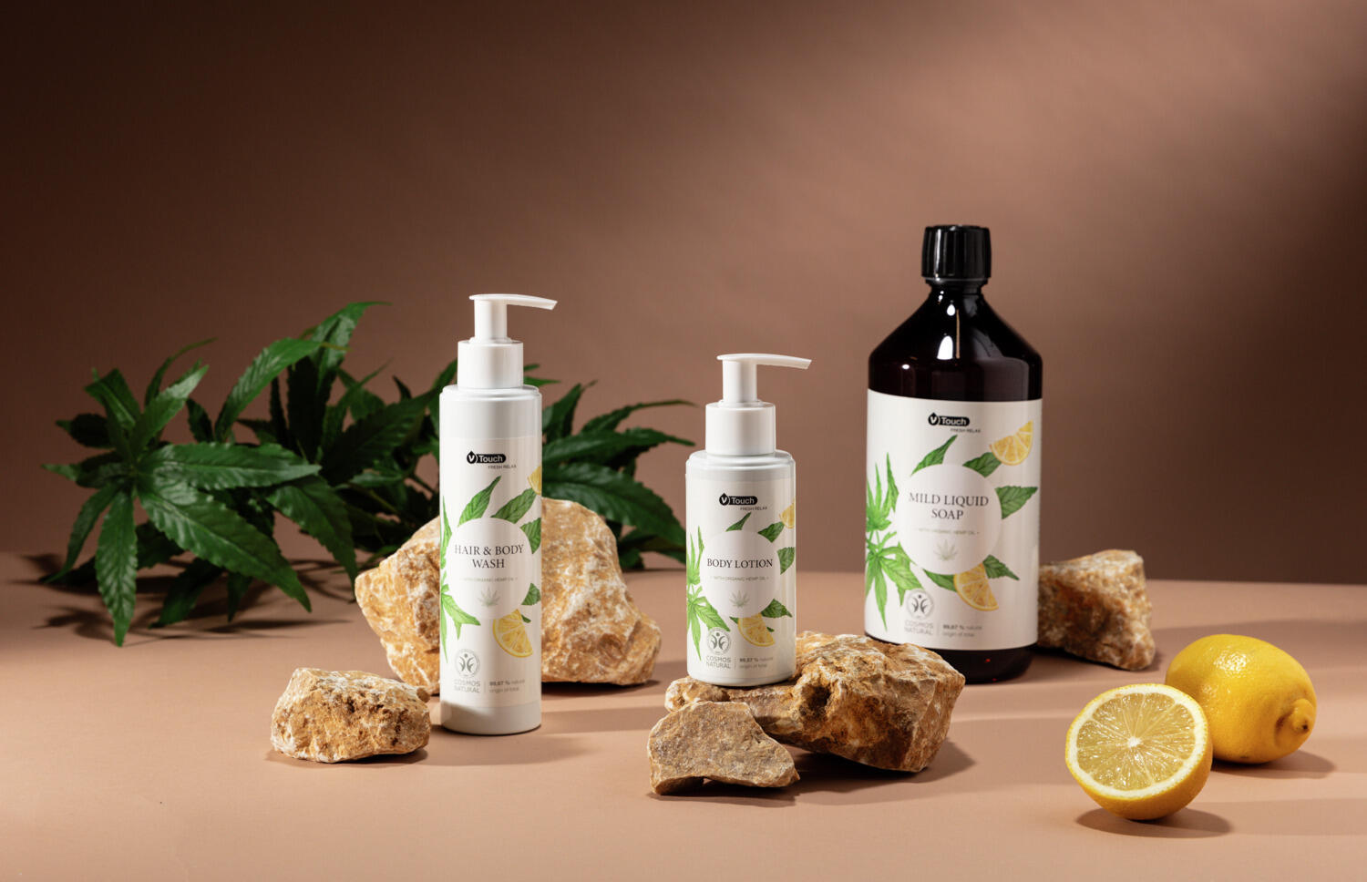 Lotiune de Corp V-Touch Fresh Relax cu Ulei de Canapi Organic si Lamaie, Hidratare Vegan COSMOS Natural pentru Piele Uscata si Stresata, 140 ml