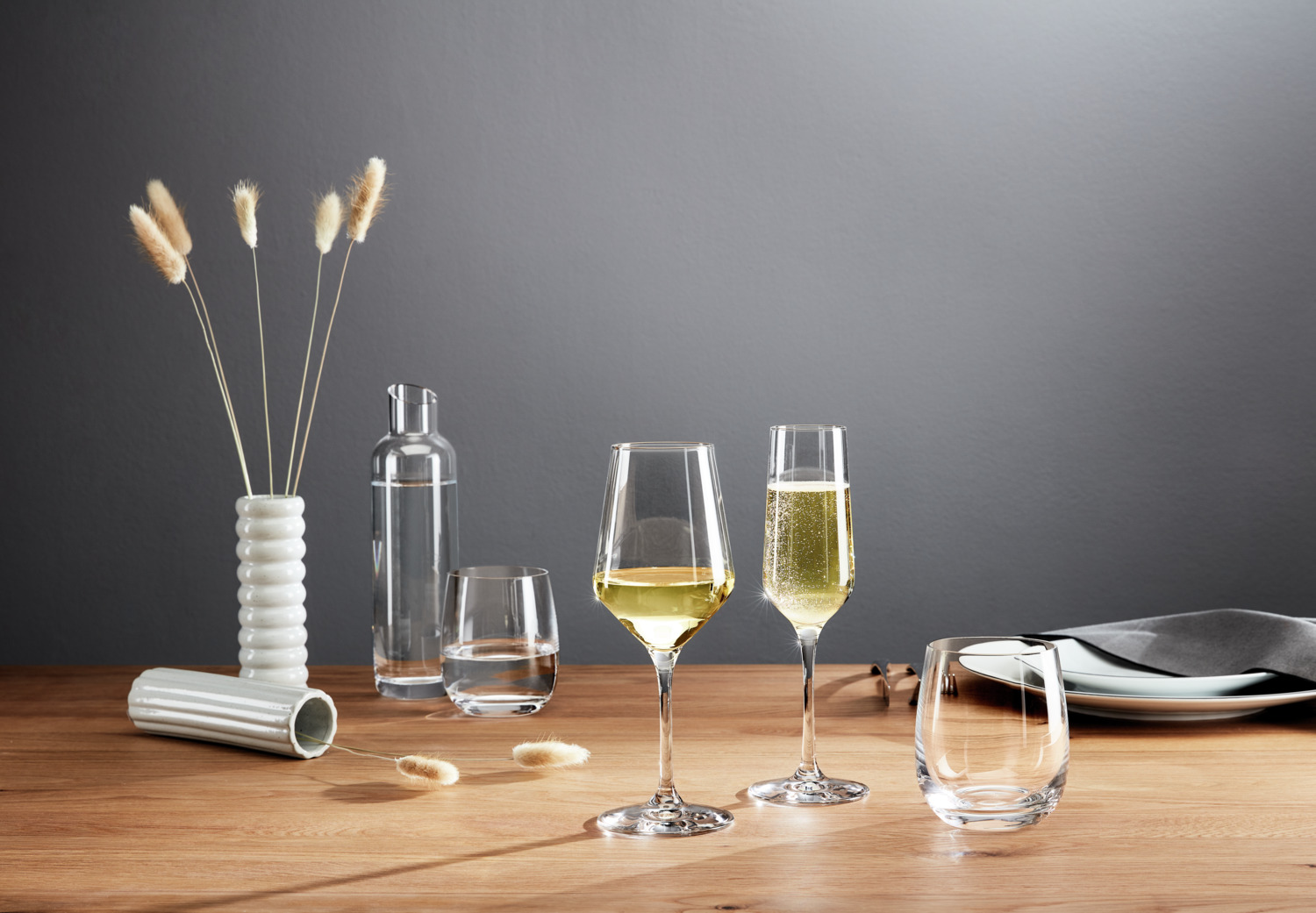 Pahare de sampanie VEGA Vinzenza, cristal de inalta calitate, 200 ml, inaltime 22.5 cm, forma zveltă pentru perlage, rezistente la masina de spalat vase, set de 6