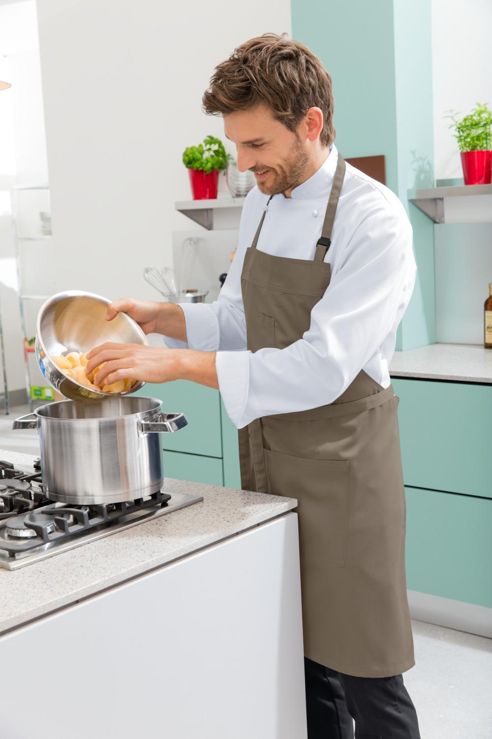 Pulsiva Lusini Lionel Bib Apron, Taupe, 88 x 80 cm, 65% Polyester 35% Cotton, 200 g/m², Washable at 60°C, with Belly Pocket and Pen Pocket