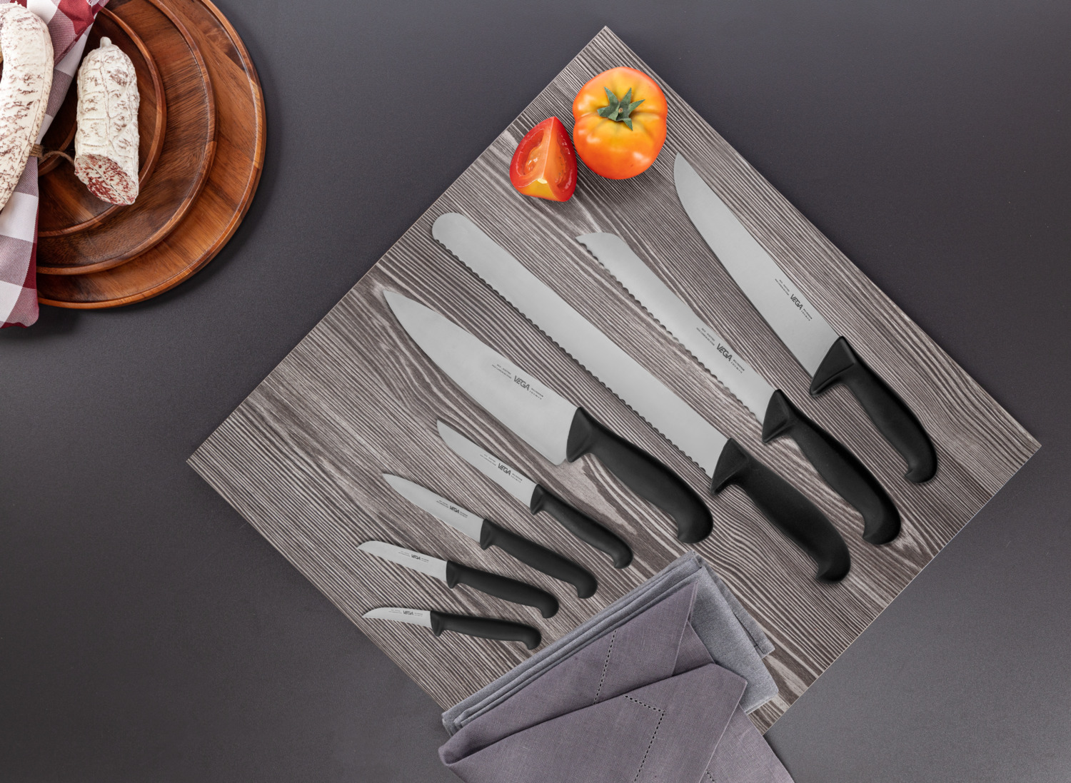 VEGA Messina Paring Knife, 21.5 cm Total Length, 11 cm X50CrMoV15 Chrome Molybdenum Vanadium Steel Blade, Non-slip Ergonomic Black Plastic Handle, Corrosion Resistant