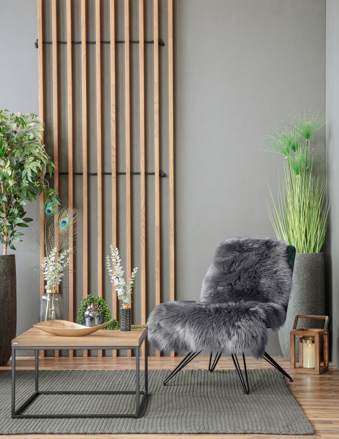 ERWIN M. LUSINI Solutions GmbH Bergen Square Cushion Cover, 40x40 cm, Anthracite, High-Quality Faux Fur Polyacrylic and Polyester, Zip Fastening