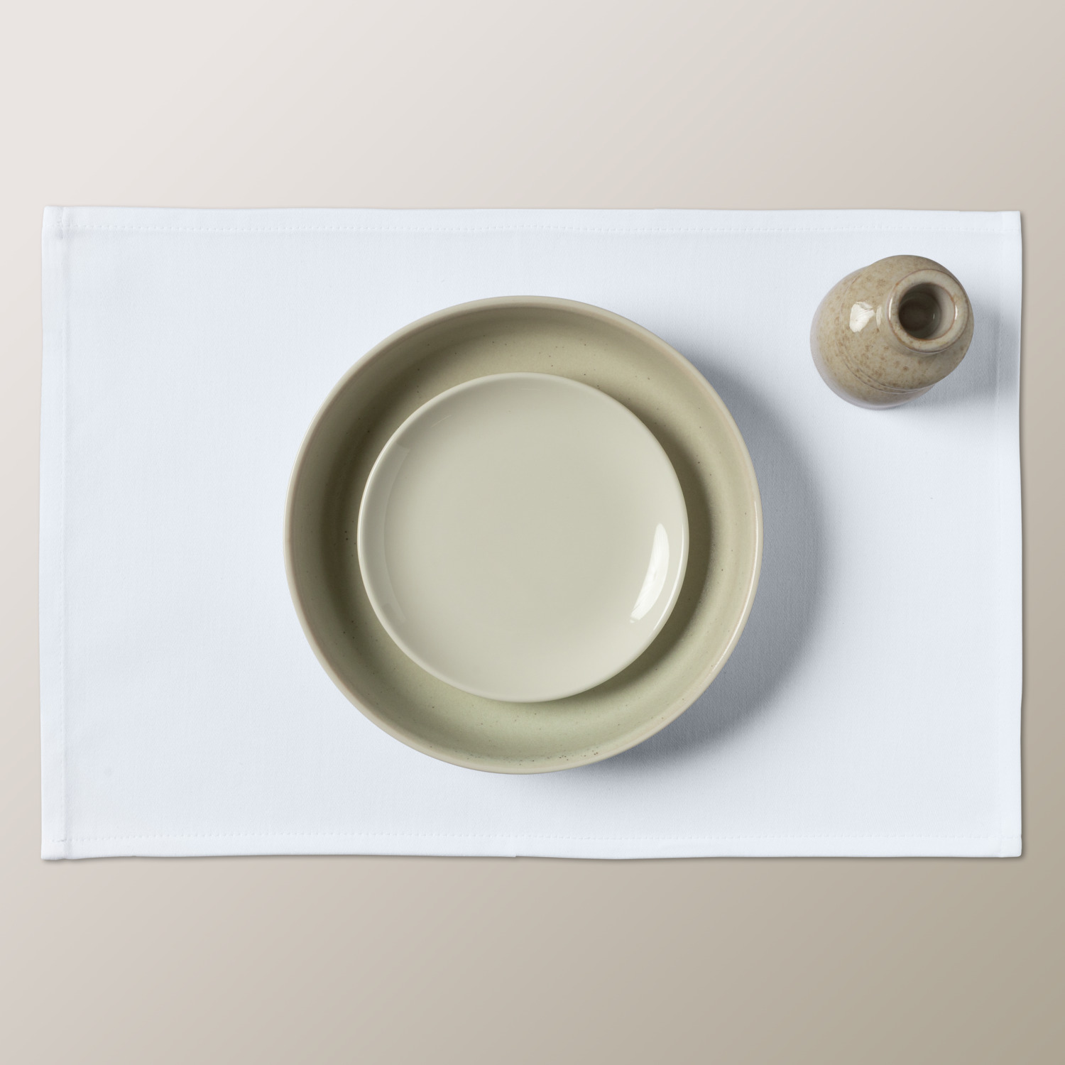 Set Servete de Masa ERWIN M. LUSINI Vivienne, 30x45 cm, Alb, Amestec Bumbac-Poliester, Tesut Satinat, Certificare OEKO-TEX Standard 100, Rezistente