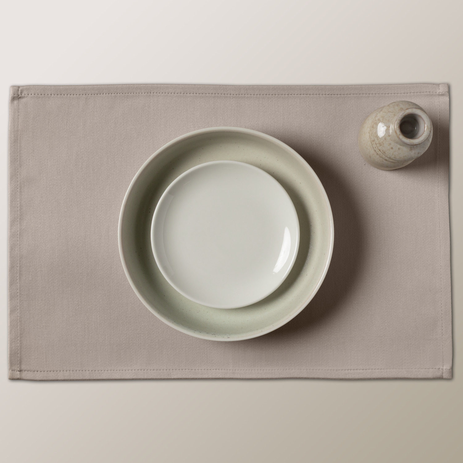 Set Servete de Masa ERWIN M. LUSINI Vivienne, 30x45 cm, Taupe, Amestec Bumbac-Poliester, Tesut Satinat, Certificare OEKO-TEX Standard 100, Rezistente