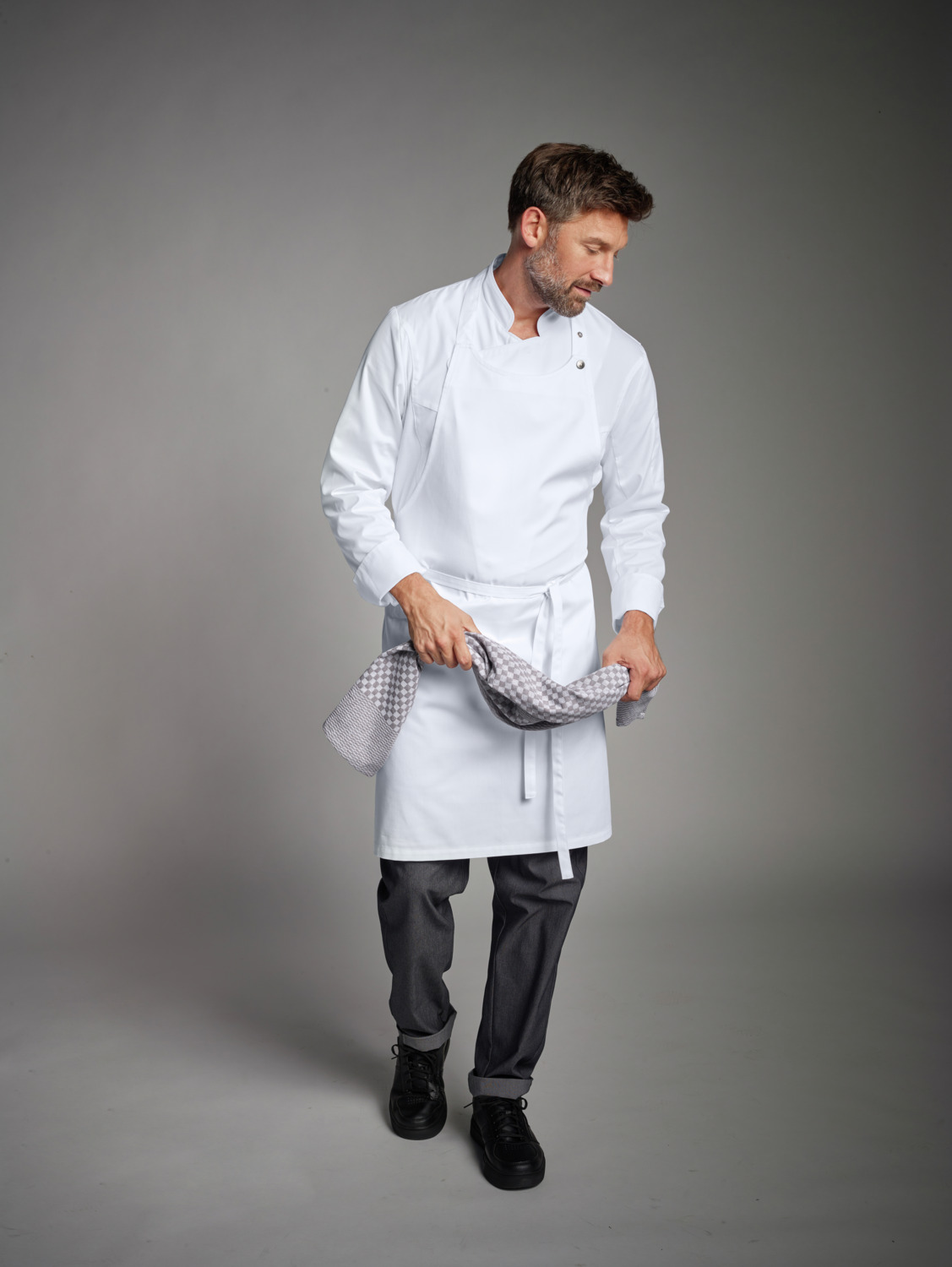 Jobeline Lewis Men's Chef's Jacket, Long-Sleeved White Professional Coat, 65% Polyester 35% Cotton, Piqué Breathable Inserts, Snap Button Fastening