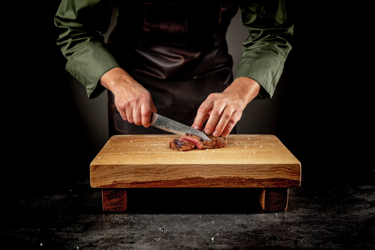 VEGA Aurora Damascus Steel Carving Knife, 67 Layer Blade, 33.5 cm Total Length, 15 Degree Double-Sided Edge, Ergonomic G10 Handle, Professional Kitchen Cutlery