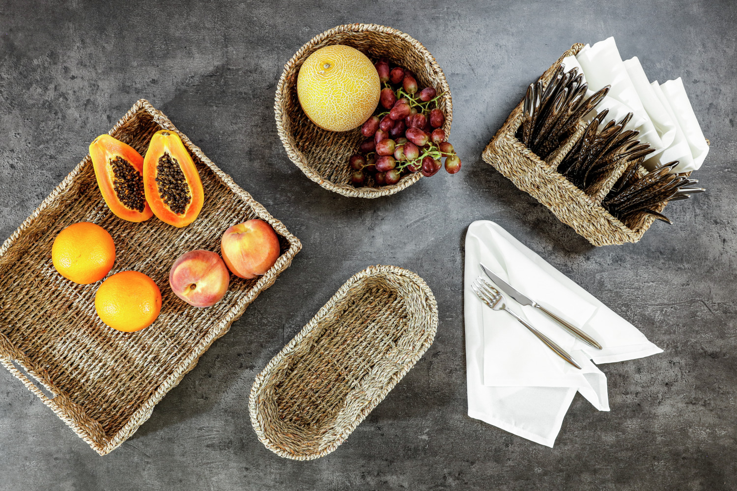 PULSIVA Händel Cutlery Container, Braided Seagrass Organizer with 4 Internal Compartments, Food-Safe Tableware Holder, 23 x 17 x 14 cm