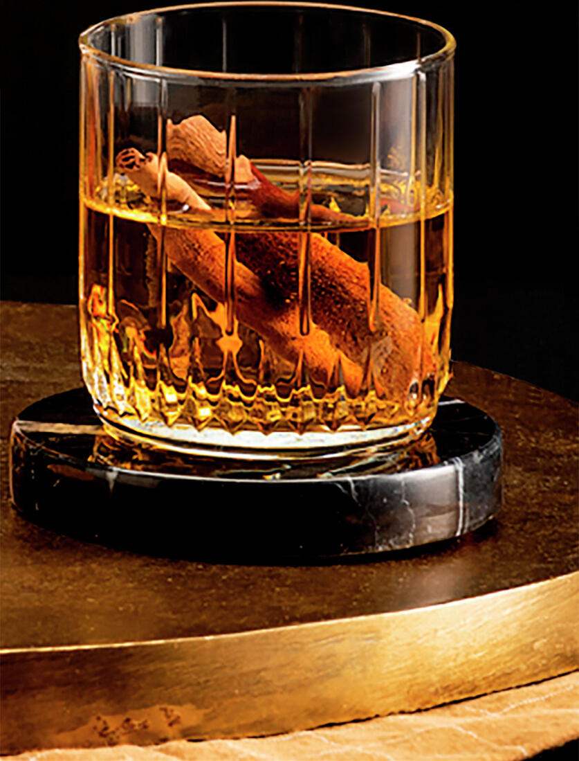 Pahar Pasabahce Leia 265ml, Pahar pentru Whiskey Old Fashioned cu Baza Groasa si Design Striat, Sticla Transparenta, 420174