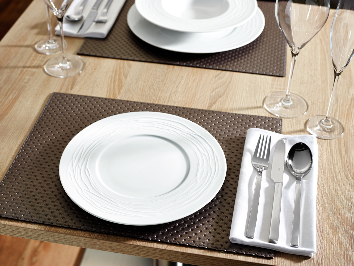 VEGA Taifun Porcelain Flat Plate, 6 pcs, White with Extravagant Relief Rim Pattern, Dishwasher and Microwave Safe