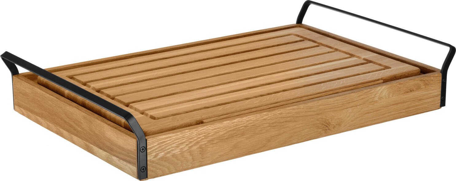 VEGA LUSINI Solutions GmbH Bread-slicing station Esino GN 1/1 Brotschneidestation Esino GN 1/1 Bread-slicing station Esino GN 1/1; GN 1/1, 61.9x38.6x10.9 cm (LxWxH); oak/black; rectangular Brotschneidestation Esino GN 1/1; GN 1/1, 61.9x38.6x10.9 cm (LxBxH); eiche/schwarz; rechteckig The Esino bread cutting station consists of the basic box flat 1/1 made of oak wood, a base tray made of high-quality plastic with a heat resistance of up to 70°C and the matching bread cutting board in solid oak. The wooden parts can be wiped with a damp cloth, but are not suitable for dishwasher. Die Brotschneidestation Esino besteht aus der Grundbox flach 1/1 aus Eichenholz, einer Basisschale aus hochwertigem Kunststoff mit einer Hitzebeständigkeit bis 70 °C und dem passenden Brotschneidebrett in Eiche massiv. Die Holzteile sind feucht abwischbar, nicht spülmaschinengeeignet.