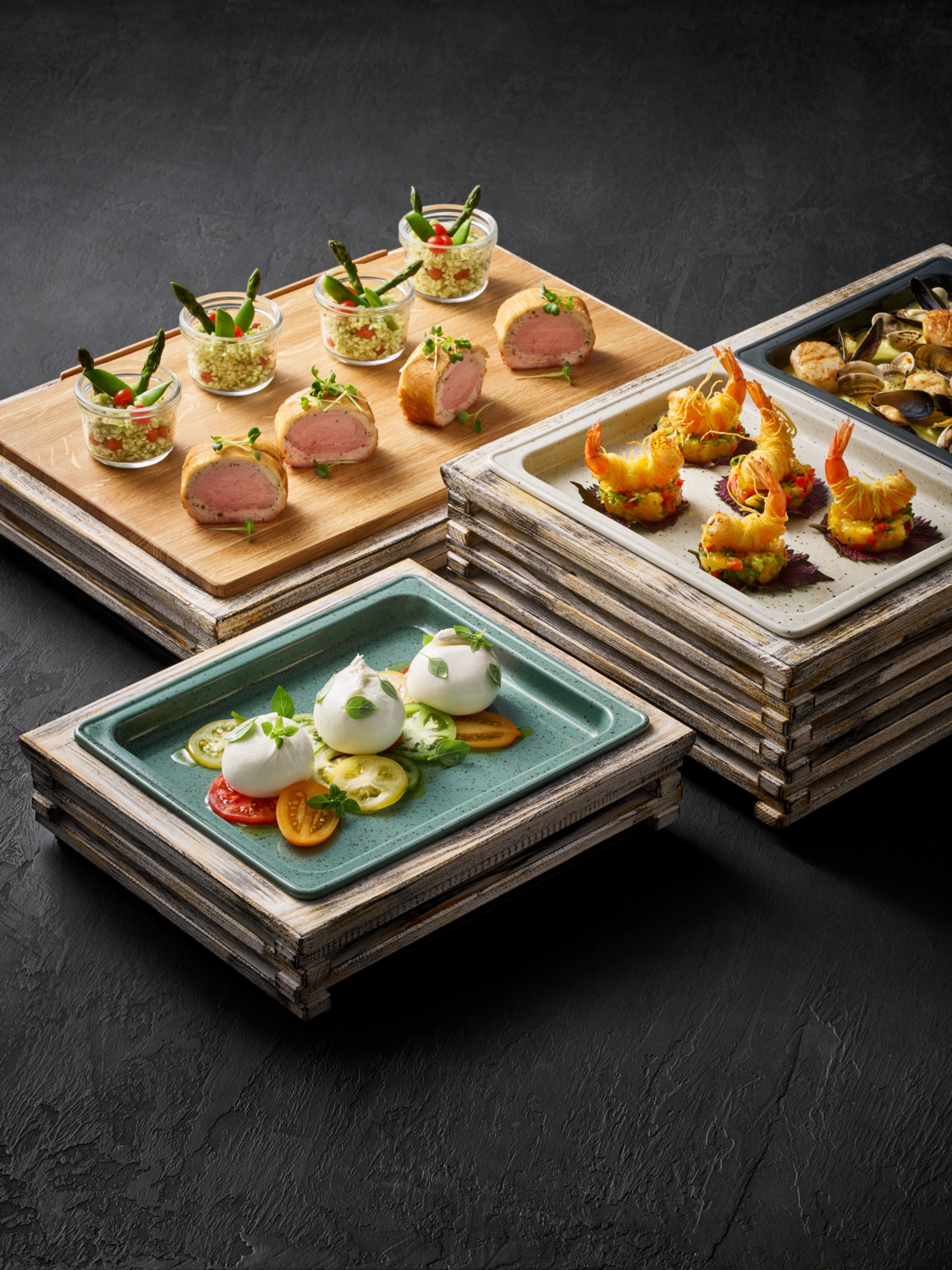 VEGA Cheese Board GN 1/1, Oak Wood Serving Platter, 53 x 34 x 2.5 cm, Compatible with 6 cm Base Containers