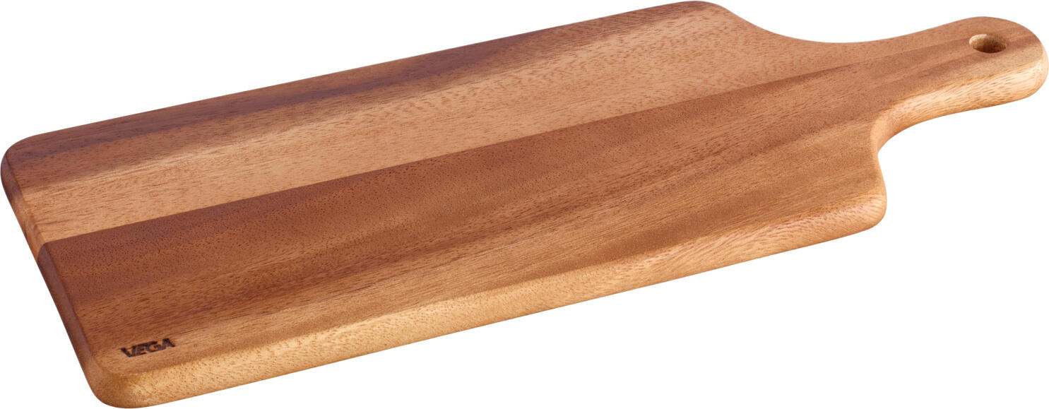 VEGA LUSINI Solutions GmbH Serving board Rusty rectangular Servierbrett Rusty rechteckig Serving board Rusty rectangular; 25.5x13.5x1.2 cm (LxWxH); acaia-brown; rectangular Servierbrett Rusty rechteckig; 25.5x13.5x1.2 cm (LxBxH); akazie braun; rechteckig This high-quality serving board, made from oiled beech or acacia wood, impresses with its natural look and robust construction. The practical handle with a hanging hole ensures comfortable handling and space-saving storage. The wooden board is food-safe and is ideal for stylishly serving food, bread, cheese, antipasti or finger food. On request, the serving board can be individually engraved, making it an excellent gift idea for weddings, birthdays or corporate gifts. All dimensions refer to the board without the handle. Product details: * Serving board made from oiled beech or acacia wood * Practical handle with hanging hole * Food-safe * Can be personalised with an engraving * Not dishwasher-safe – hand washing recommended Dieses hochwertige Speisenbrett aus geöltem Buchen- oder Akazienholz überzeugt durch seine natürliche Optik und robuste Verarbeitung. Der praktische Griff mit Aufhängeloch sorgt für eine komfortable Handhabung und eine platzsparende Aufbewahrung. Das Holzbrett ist lebensmittelecht und eignet sich ideal zum stilvollen Servieren von Speisen, Brot, Käse, Antipasti oder Fingerfood. Auf Wunsch kann das Servierbrett individuell graviert werden und ist damit auch eine hervorragende Geschenkidee für Hochzeiten, Geburtstage oder Firmenpräsente. Alle Maßangaben beziehen sich auf das Brett ohne Griff. Produktdetails: * Speisenbrett aus geöltem Buchen- oder Akazienholz * Praktischer Griff mit Aufhängeloch * Lebensmittelecht * Individuell gravierbar * Nicht spülmaschinengeeignet – Handwäsche empfohlen