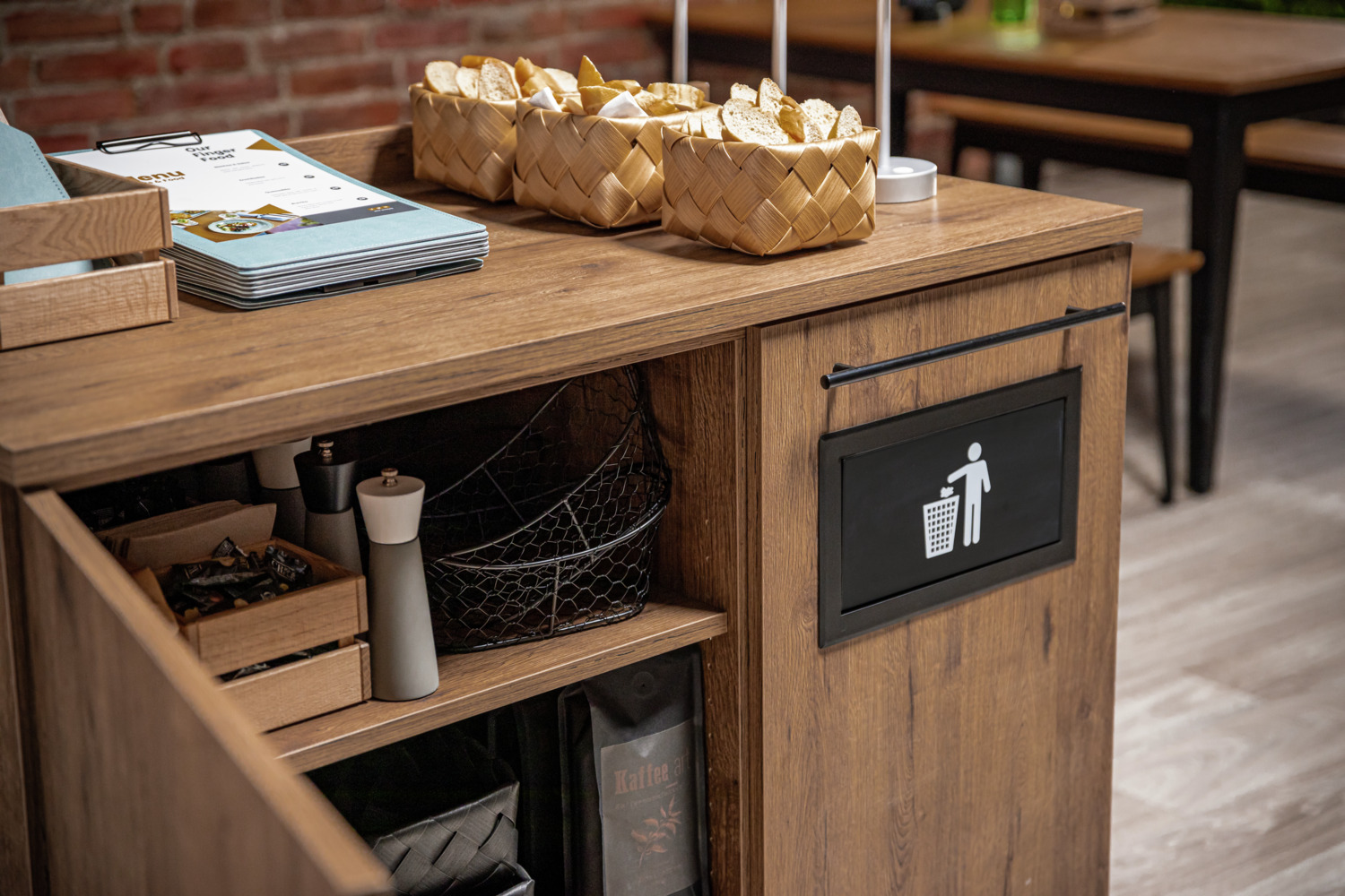 VEGA Baristo Basic Serving Station, Antique Oak Wood-based Panels, 110x61x99.5 cm, 80kg Load, 20L Waste Bin, Integrated Waste Flap, Professional Service Point