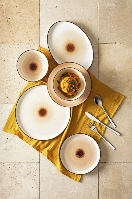 VEGA Limaro Porcelain Flat Plate, 21 cm Round Brown Dish, Snail Spiral Design with Raised Colored Rim, Microwave and Dishwasher Safe