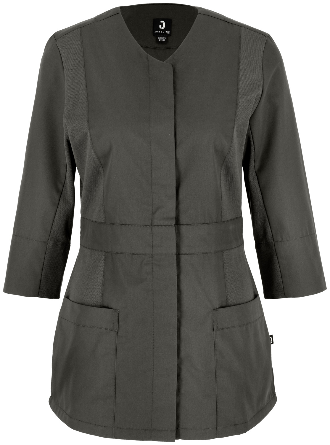 JOBELINE LUSINI Solutions GmbH Women's tunic Paloma three-quarter sleeve Damen Kasack Paloma Dreiviertelarm Women's tunic Paloma three-quarter sleeve; Size 44; gray-brown Damen Kasack Paloma Dreiviertelarm; Kleidergröße 44; graubraun 65% polyester, 35% cotton. 200 g/m². 60°C wash. Elegant women's tunic made from an extra-light and breathable fabric with concealed snap button placket at the front for closing. With a slightly rounded V-neckline and two large patch pockets above the hem. The side parts and the lower part of the three-quarter-length sleeves, which are slit at the hem, are made from a breathable and stretchy piqué material. This not only ensures an extremely comfortable fit, but also a particularly high level of breathability. With a slightly rounded hem and side slits. With an extra long back. Back length: 72 cm for size 36. 65 % Polyester, 35 % Baumwolle. 150 g/m². 60°-Wäsche. Eleganter Damenkasack aus einem extraleichten und atmungsaktiven Gewebe mit verdeckter Druckknopfleiste im Vorderteil zum Schließen. Mit leicht gerundetem V-Ausschnitt, sowie zwei großen aufgesetzten Taschen über dem Saum. Die Seitenteile, als auch der untere Teil der dreiviertellangen, am Saum geschlitzten Ärmel, bestehen aus einem atmungsaktiven und elastischem Piqué Material. Die sorgt nicht nur für eine äußerst bequeme Passform, sondern auch für eine besonders hohe Atmungsaktivität . Mit leicht gerundetem Saum und seitlichen Schlitzen. Mit extra langer Rückenlänge. Rückenlänge: 72 cm in Gr. 36