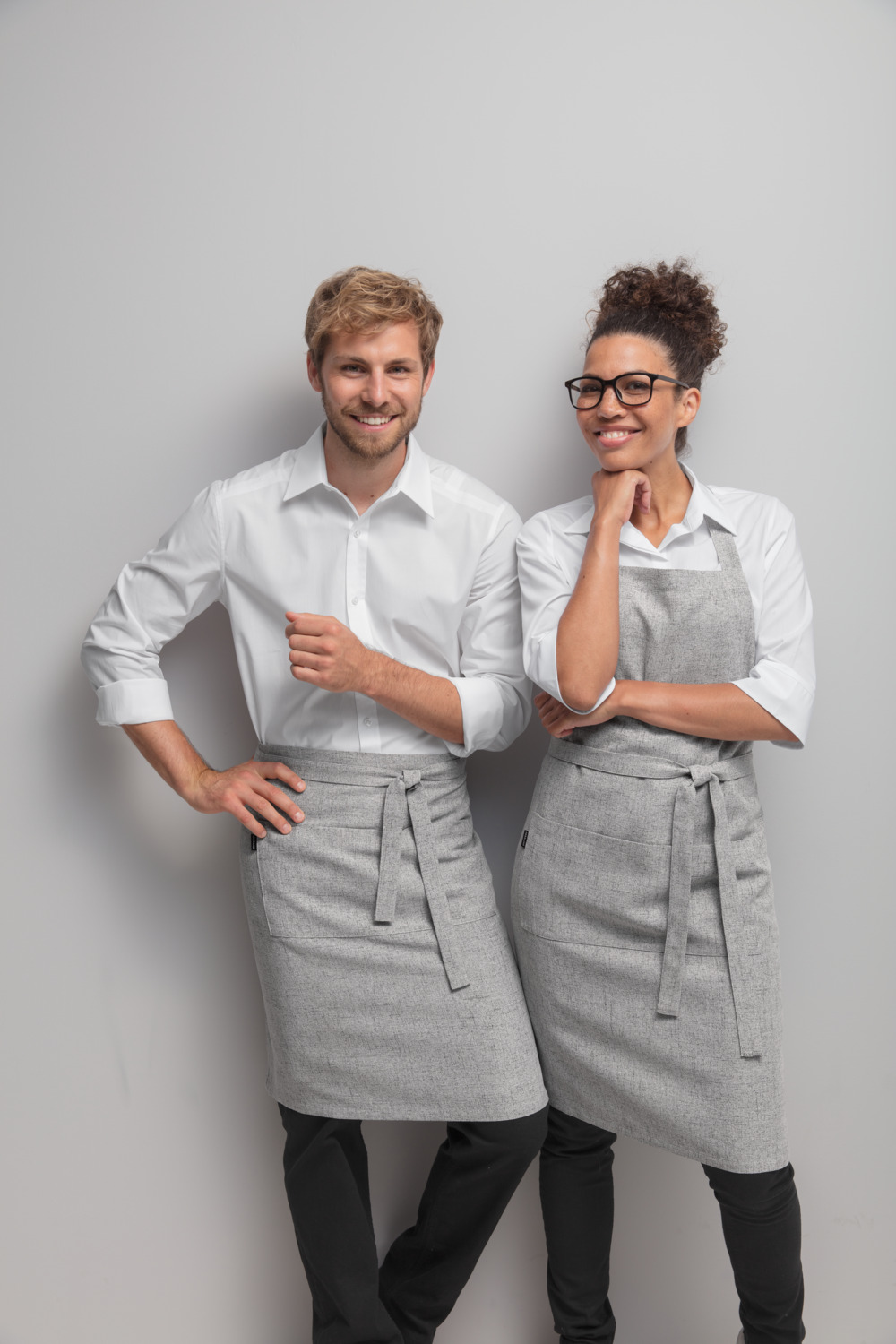 JOBELINE Mora Waist Apron, 60 x 100 cm, 100% Polyester Linen Look, Wrinkle-Resistant, 2 Front Pockets and 2 Pen Pockets, Light-grey, OEKO-TEX Standard 100