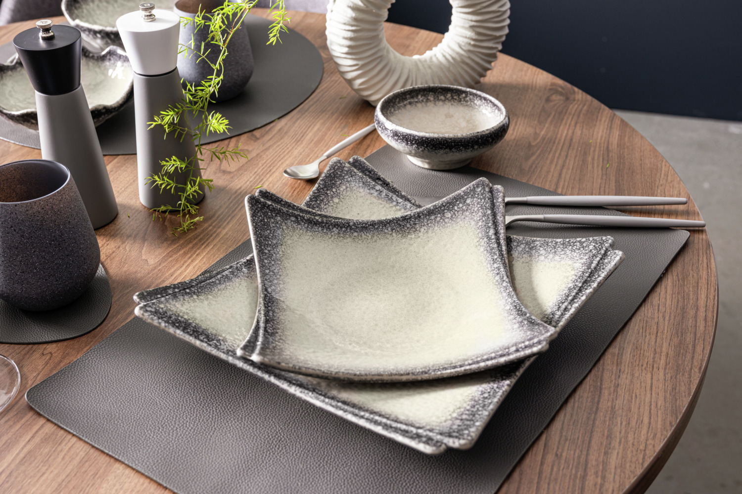 VEGA Nagoya Porcelain Bowl, 245 ml, 12.5 cm Diameter, White/Grey Ceramic Look, Microwave and Dishwasher Safe, Unique Design