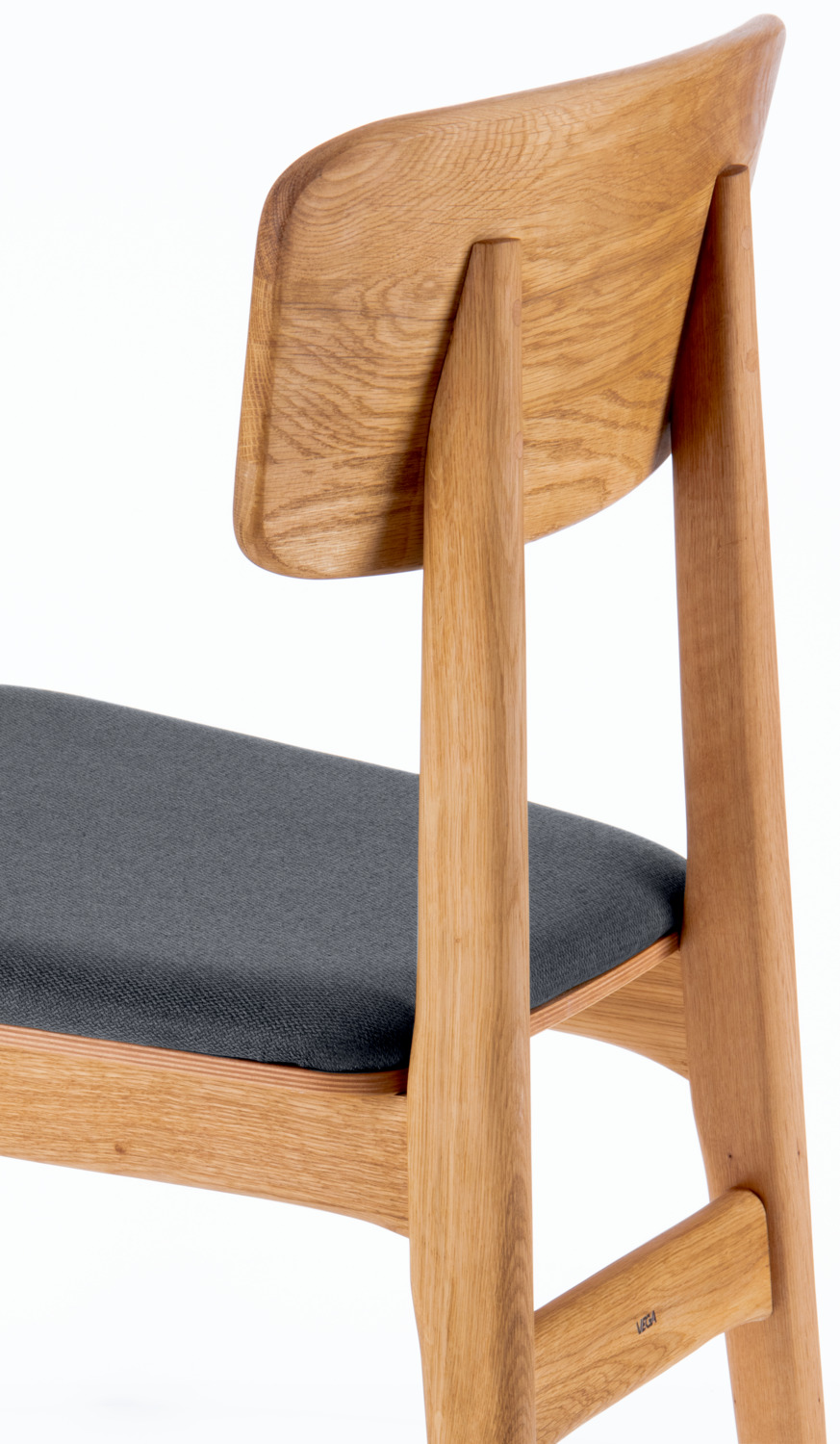 VEGA Yorin Scandinavian Chair, Oak Wood Frame, Fabric Seat, Replaceable Cushion, FSC Certified, for Catering and Hotel, 47x55x82 cm