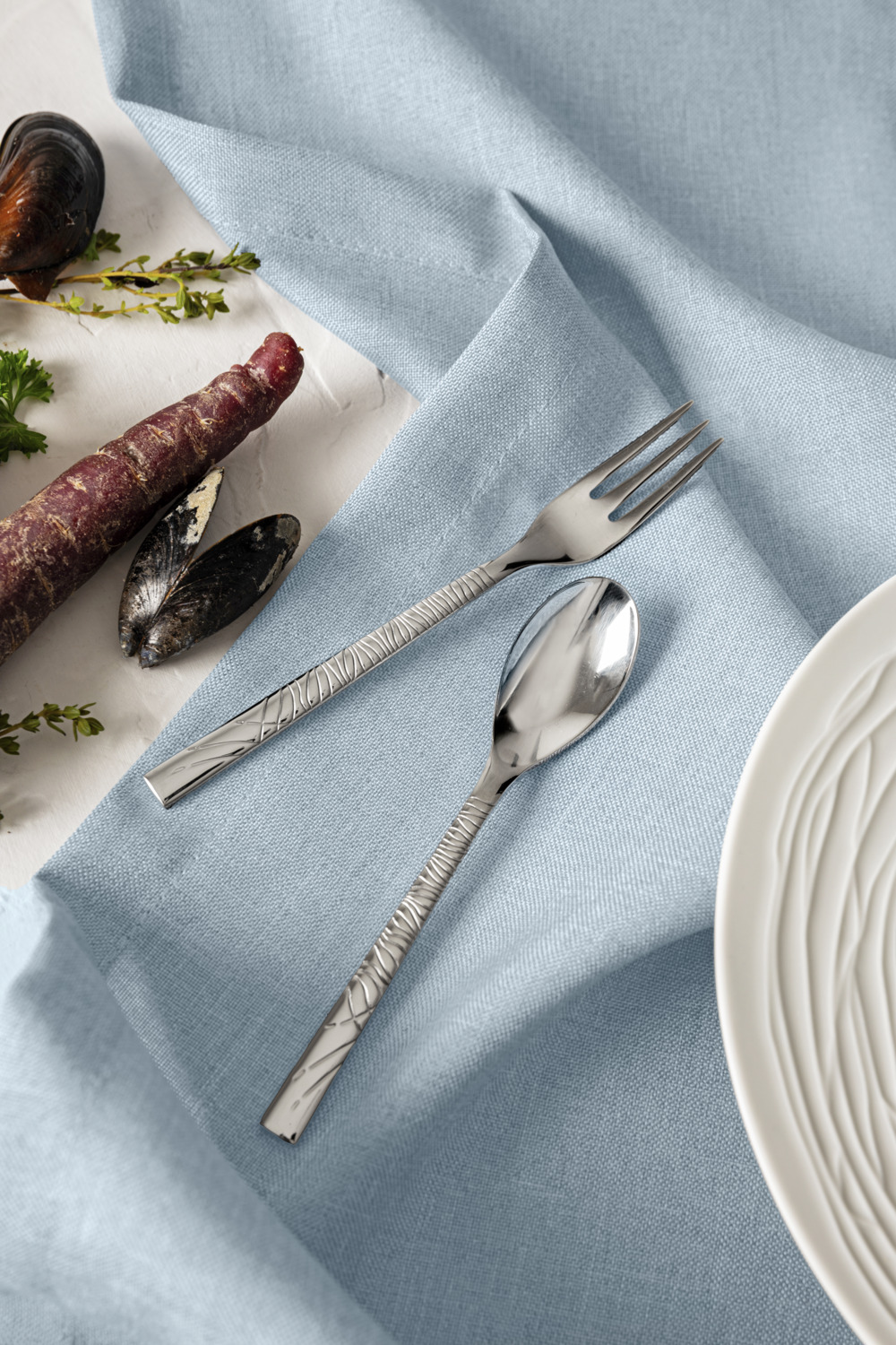 VEGA Monastir Table Fork Set, 18/10 Chrome-Nickel Stainless Steel, Mirror Polished with Decorative Wave Relief, 20.5 cm, Dishwasher Safe