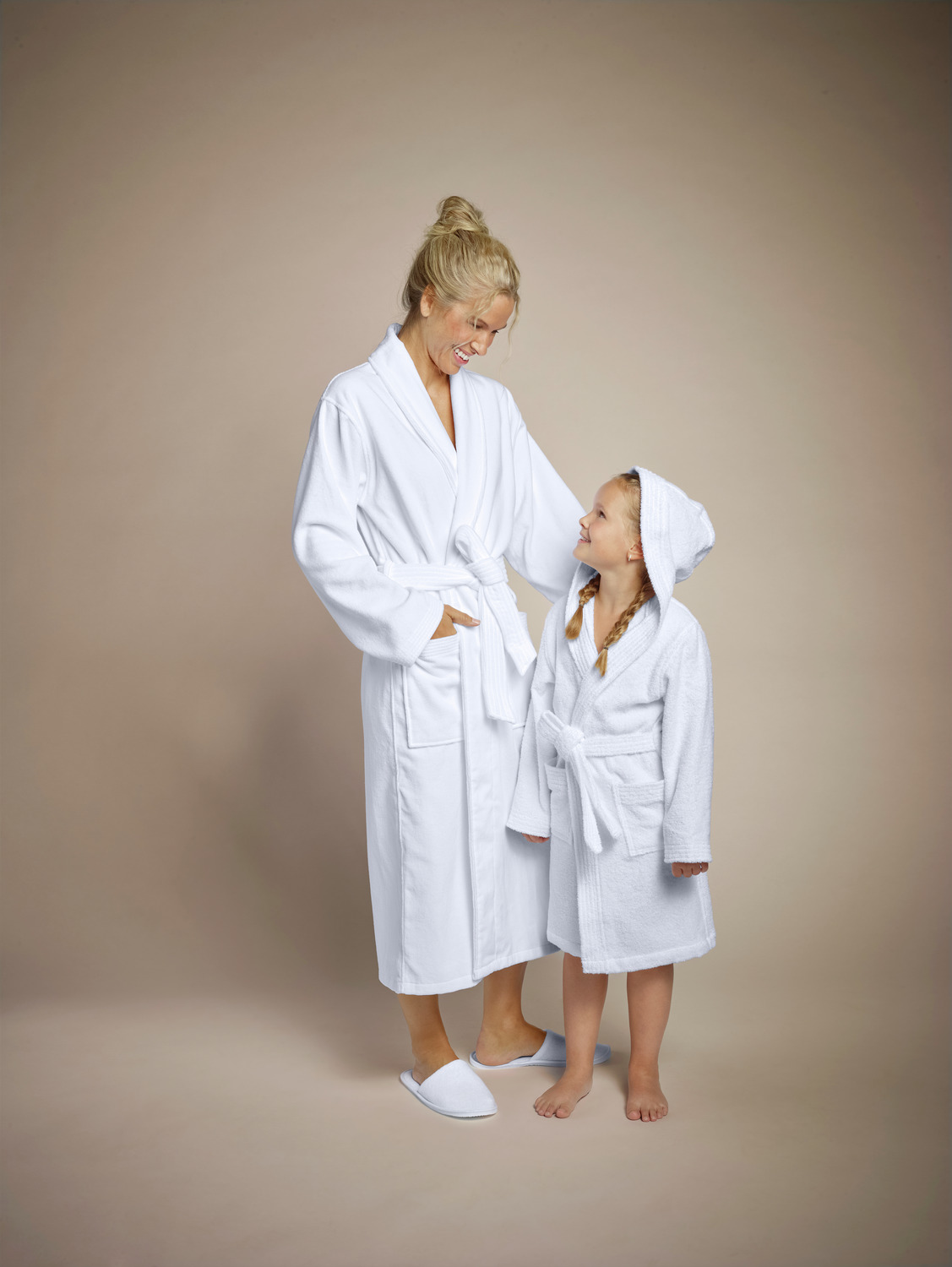 ERWIN M. Adria Children's Bathrobe Unisex 100% Cotton Terry Towelling with Hood, Pockets and Tie Belt, White, Size 110/128, OEKO-TEX Standard 100