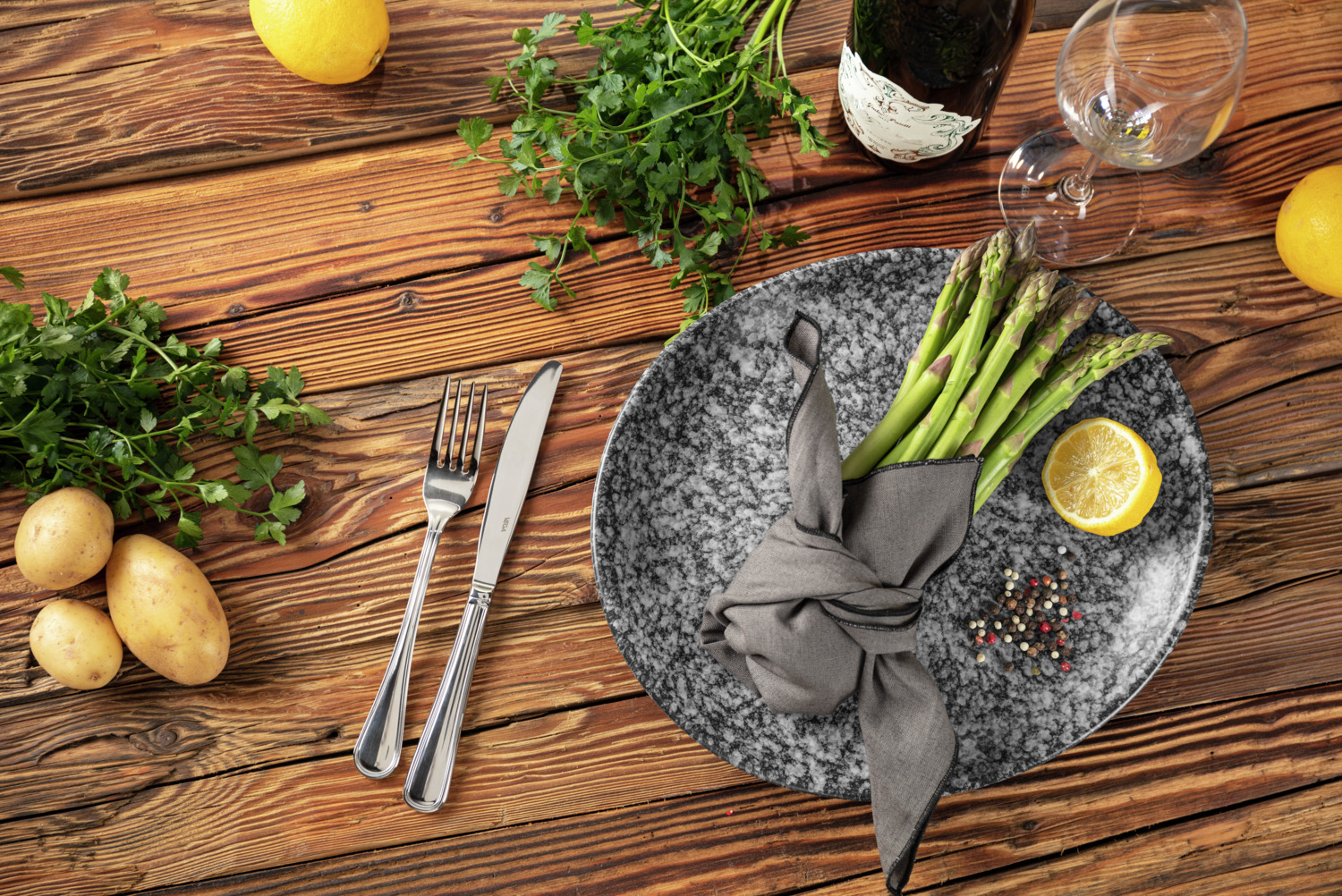 VEGA Mamoro organic flat plate, Porcelain, 31 x 26.5 x 3.5 cm, Natural Stone Look, Rimless, Dishwasher and Microwave Safe, Handmade Feel