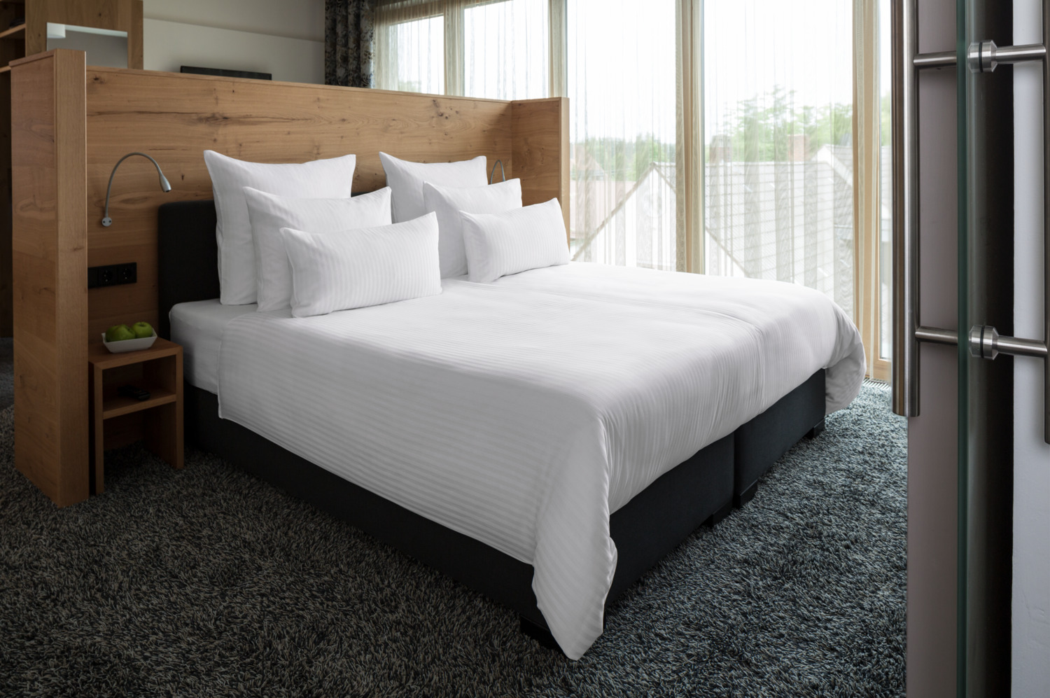 LUSINI Venedig Duvet Cover, 100% Mercerized Cotton Damask Stripe, 180 TC, Hotel Closure, OEKO-TEX Standard 100, White, 140x200 cm