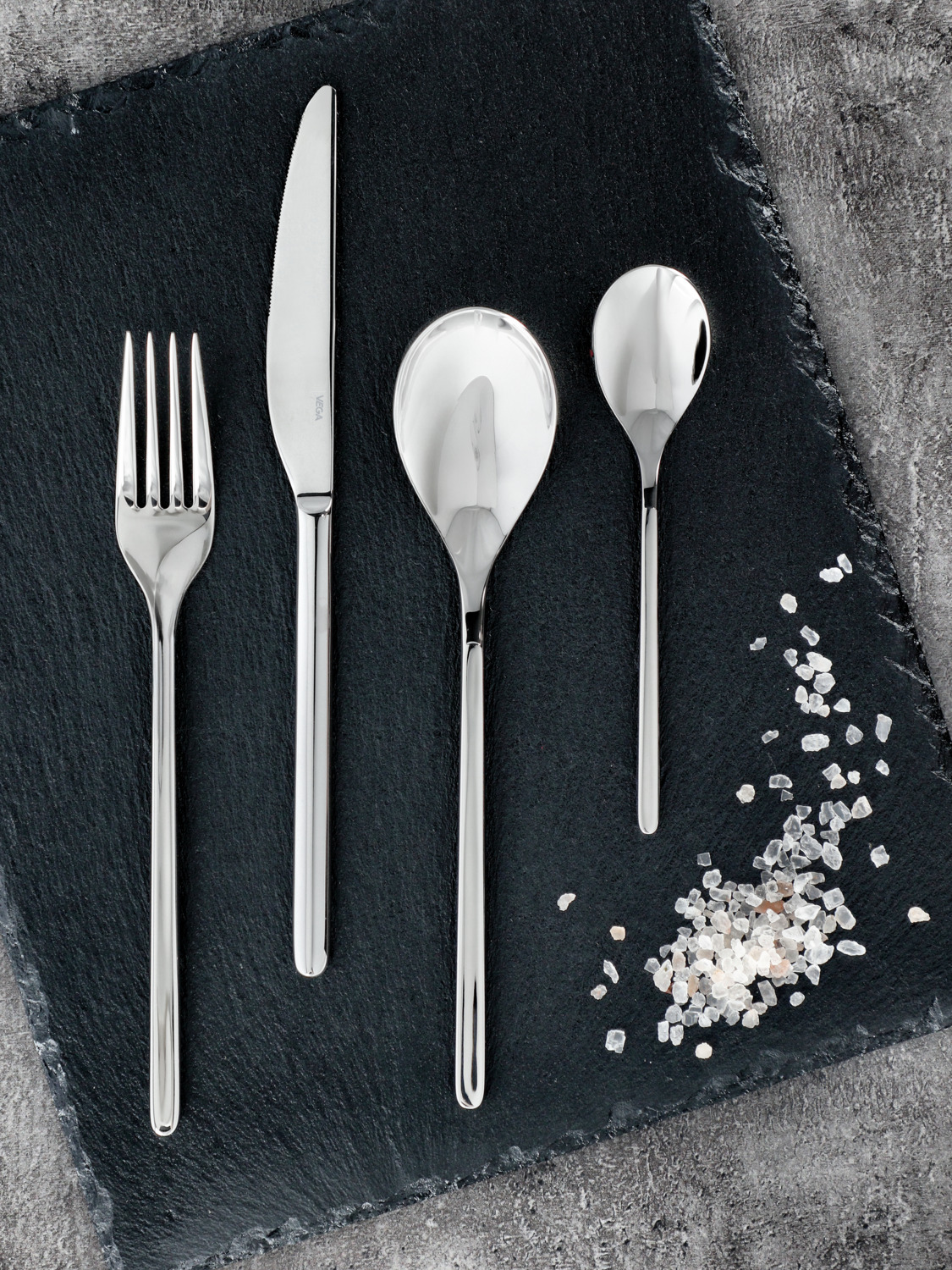 VEGA Toulon Table Fork, 18/10 Chrome-Nickel Stainless Steel, Mirror Polished, Rustproof, Dishwasher Safe, Slim Handle, 20.5 cm, Silver